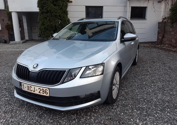 Skoda Octavia cena 47500 przebieg: 169000, rok produkcji 2019 z Lublin małe 301